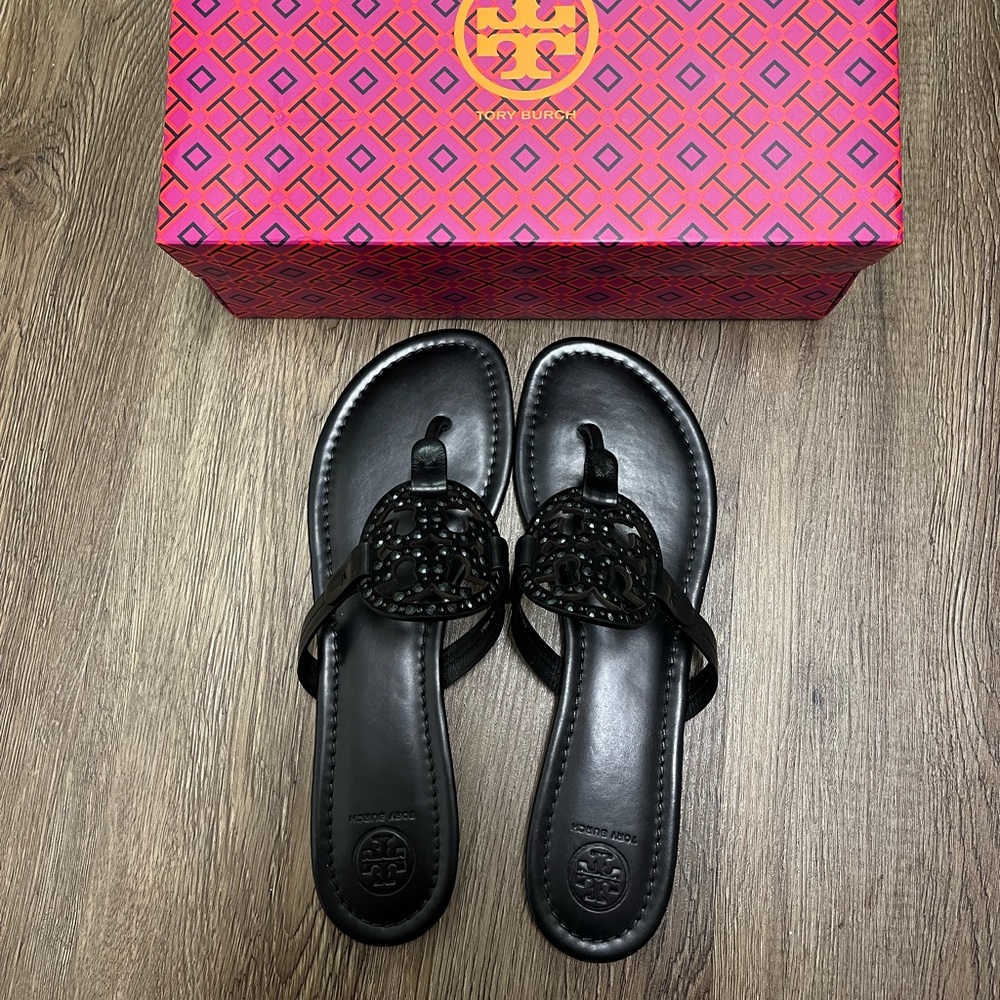 NWT embellished leather Tory Burch sandals